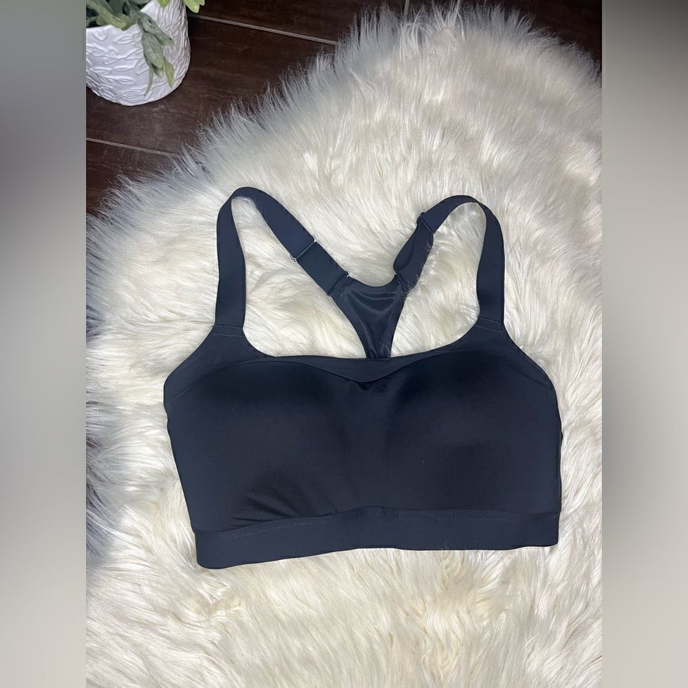 Brooks high impact non wired sports bra sz 32 DD